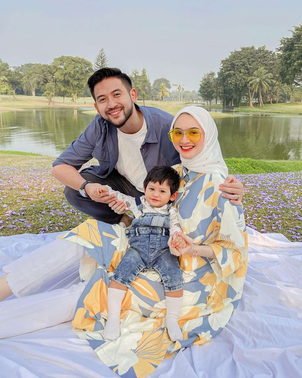 Cantiknya Sabrina Salsabila Selebgram yang Viral Menikah di Usia 16 Tahun, The Real Mama Muda
