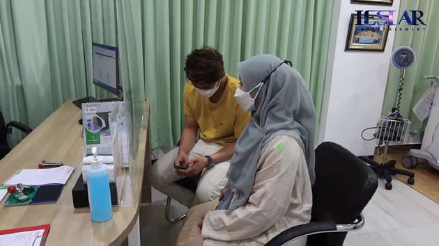 Momen Lesti Kejora Cek Kandungan, Rizky Billar Ingin Sewa 1 Lantai Saat Lesti Lahiran!
