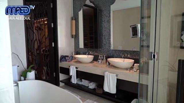 Adu Mewah 12 Foto Kamar Mandi Seleb ‘Sultan’, Wow Milik Prilly Latuconsina Ada 100 Pintu!