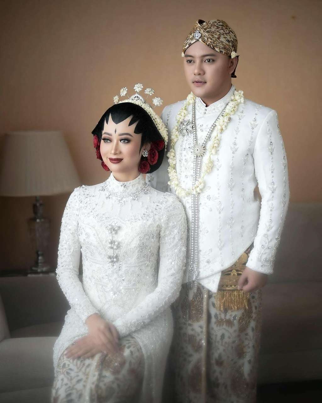 9 Potret Hemas Nura, Dokter Cantik yang Resmi Dipersunting Danang D’Academy