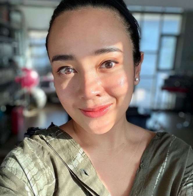 7 Potret Dea Ananda Hamil Anak Pertama, Penantian 12 Tahun Terbayar!