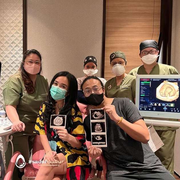 7 Potret Dea Ananda Hamil Anak Pertama, Penantian 12 Tahun Terbayar!