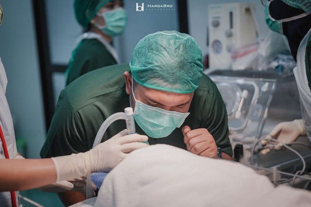 Momen Detik-detik Kesha Ratuliu Melahirkan Anak Pertama