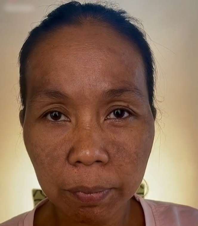 8 Foto Transformasi Pedagang Sayur Usai Dirias MUA, Cantik Banget Sampai Dikira Orang Lain!