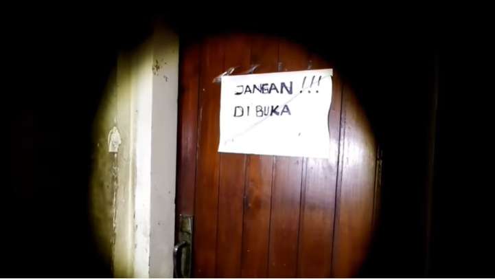 8 Potret Rumah Terbengkalai Milik Artis Sinetron, Ada Kamar Khusus yang Tak Boleh Dimasuki 