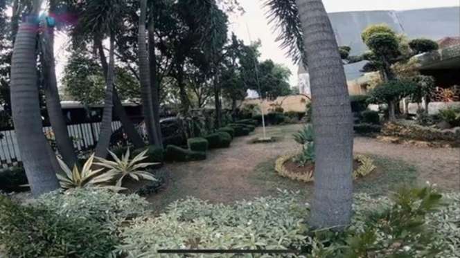 Harganya Ditaksir Rp100 M, Potret Mewah Rumah Nenek Raffi Ahmad yang Bernuansa Klasik
