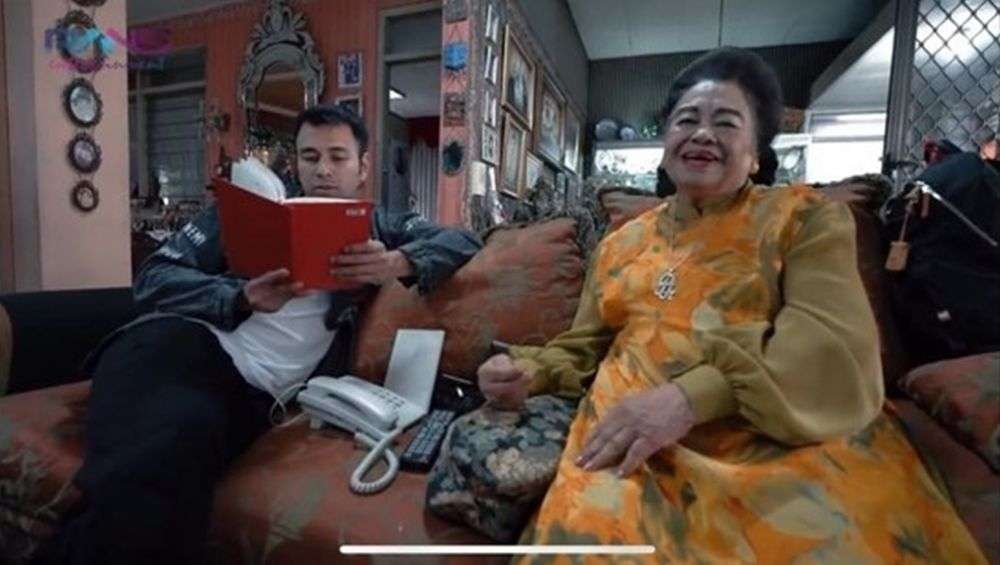 Harganya Ditaksir Rp100 M, Potret Mewah Rumah Nenek Raffi Ahmad yang Bernuansa Klasik