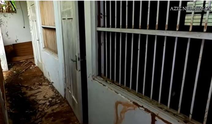 9 Penampakan Rumah Terbengkalai Bekas Pesugihan, Ada Sarang Ular dan Ruangan Aneh!