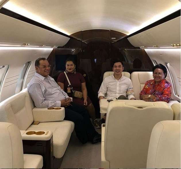 Potret Mewahnya Jet Pribadi Raphael Moeis, Hadiah Ultah dari Harvey dan Sandra Dewi