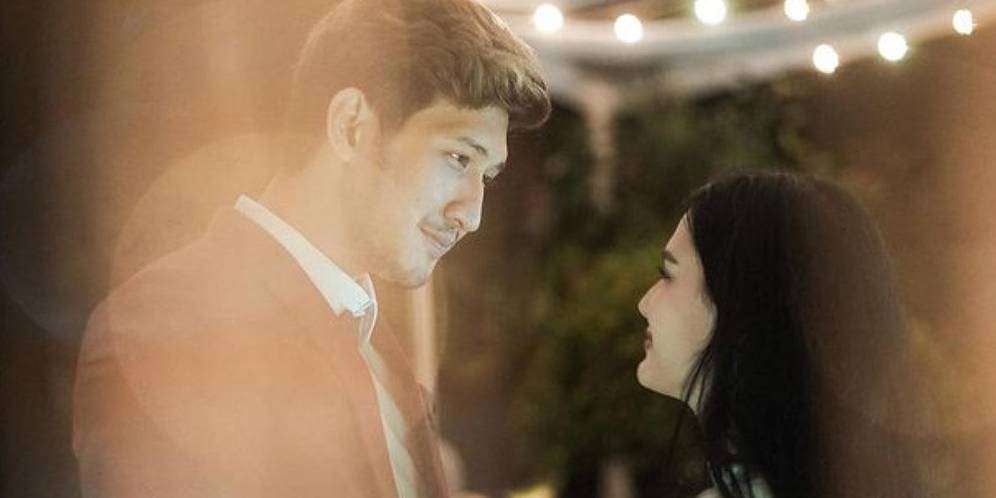 Potret Lamaran Adik Ammar Zoni, Wajah Calon Ipar Disebut Mirip Irish Bella!