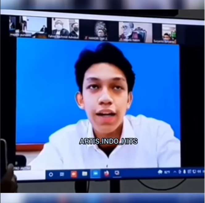 8 Potret Gaga Muhammad Beri Ucapan Duka Pada Laura Anna, Ekspresi Cengengesan Disorot!