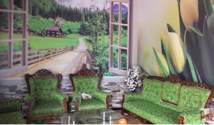 Penampakan Rumah Mewah Milik TKW Hongkong, Ada Kandang Besar!