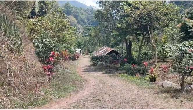 8 Foto Indahnya Kampung Tersembunyi di Lembah Madiun, Hanya Bisa Lihat Sinar Matahari 7 Jam!