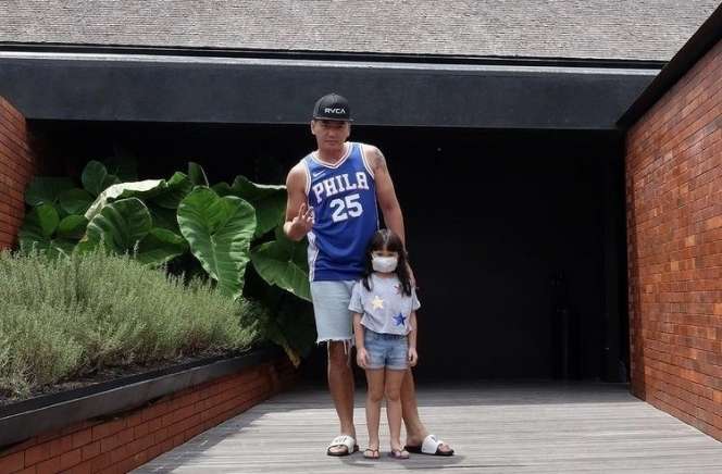 Putus dari Gisel, Intip 10 Foto Kenangan Gempi dan Wijin yang Dekat Bak Ayah-Anak