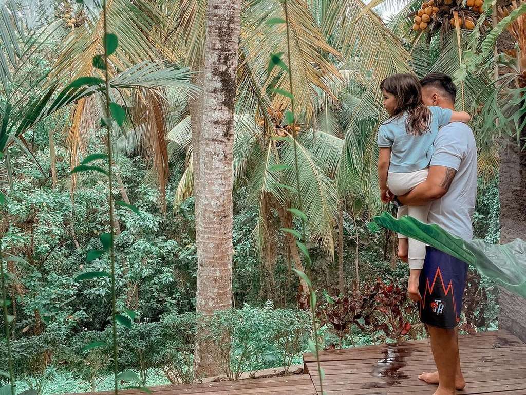 Putus dari Gisel, Intip 10 Foto Kenangan Gempi dan Wijin yang Dekat Bak Ayah-Anak