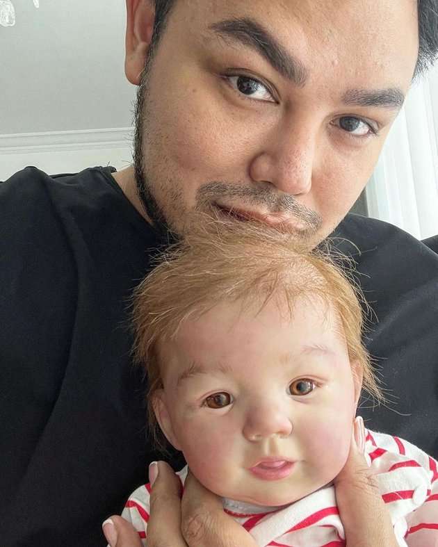 7 Potret Miracle Putra 'Anak' Ivan Gunawan, Wajahnya Curi Perhatian!