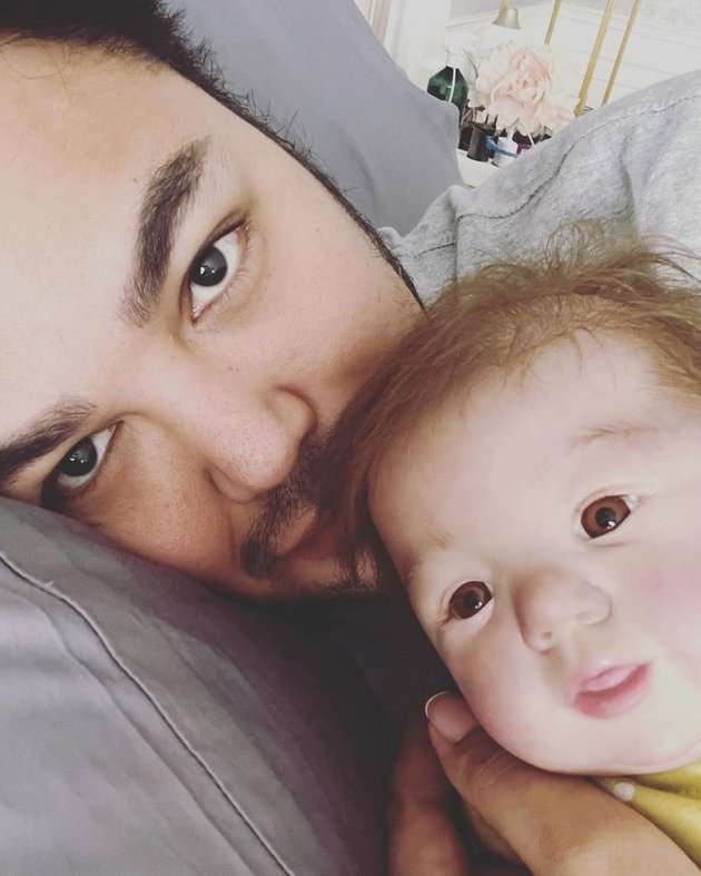7 Potret Miracle Putra 'Anak' Ivan Gunawan, Wajahnya Curi Perhatian!