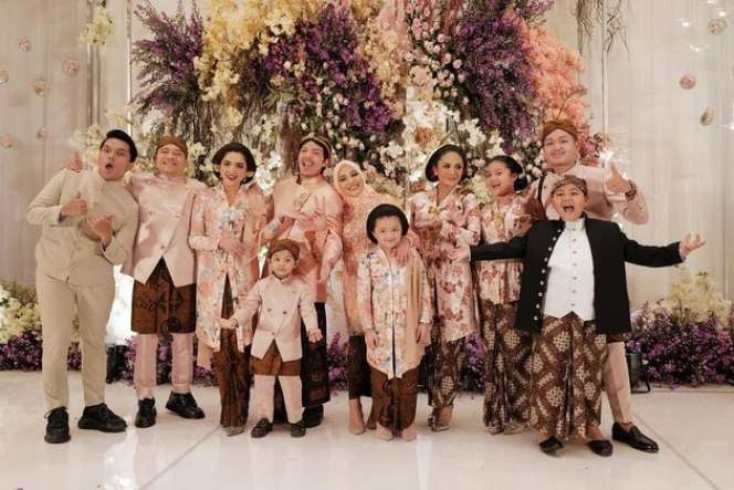 Potret Pesohor yang Hadir di Acara 7 Bulanan Aurel Hermansyah, Ada Fuji dan Gala Sky