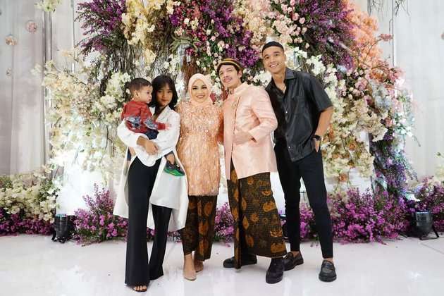 Potret Pesohor yang Hadir di Acara 7 Bulanan Aurel Hermansyah, Ada Fuji dan Gala Sky