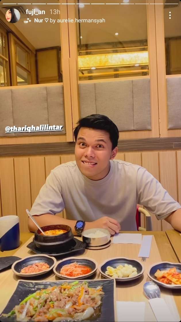 10 Potret Mesra Thariq Halilintar dan Fuji yang Bikin Baper, Kepergok Gandengan Tangan!