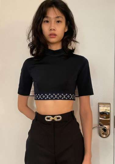 7 Potret Jung Ho Yeon, Penampilan Terbarunya Bikin Khawatir!