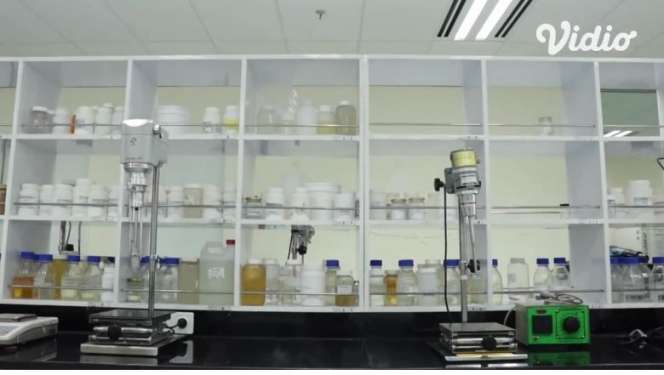 Bisnis Kosmetik, Begini Penampakan Kantor Lesty Kejora, Ada Laboratorium yang Luas!
