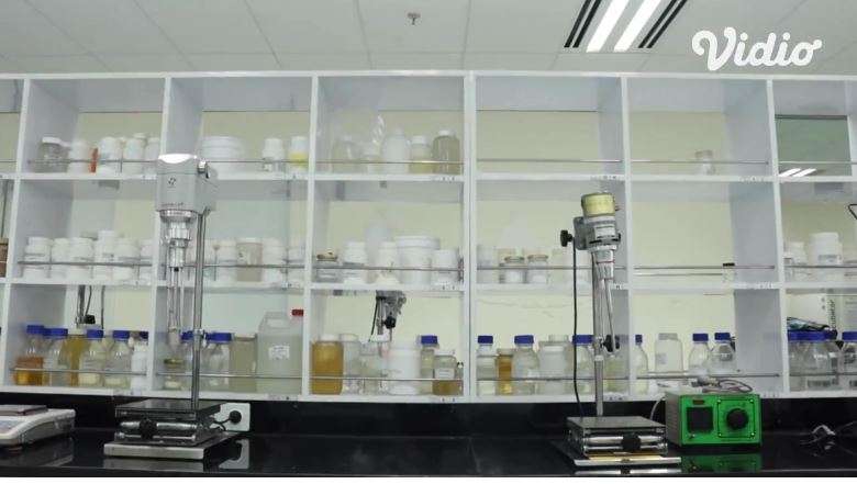 Bisnis Kosmetik, Begini Penampakan Kantor Lesty Kejora, Ada Laboratorium yang Luas!