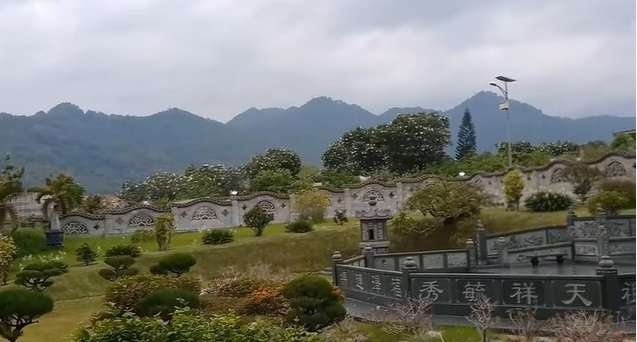 Penampakan Makam Megah Pemilik Gudang Garam, Peti Mati dari Jati Seberat 1,5 Ton