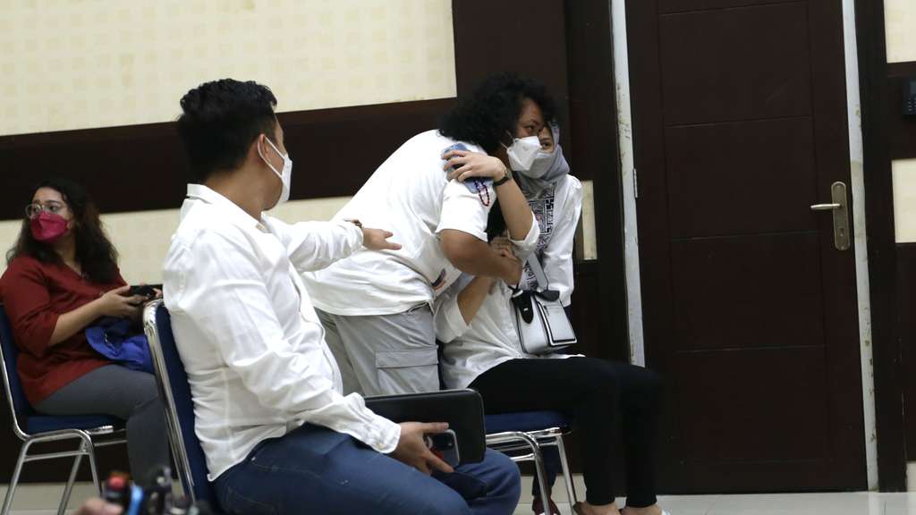 FOTO: Keluarga dan Sahabat Mendiang Laura Anna Hadir di Sidang Gaga Muhammad