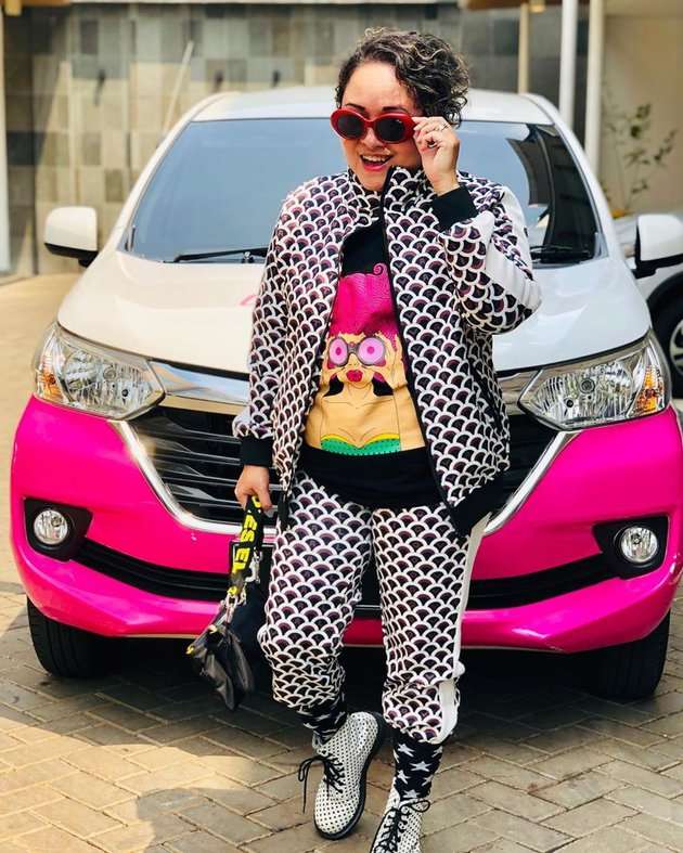 10 Potret Ibu Artis yang Bergaya Seperti ABG, Mama Cherly eks Cherrybelle Juaranya!