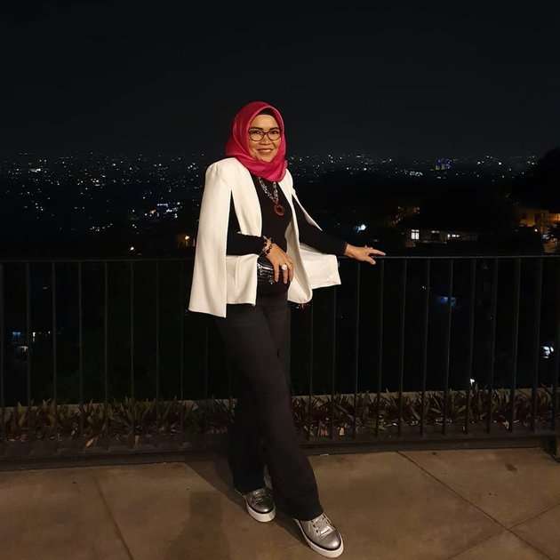 10 Potret Ibu Artis yang Bergaya Seperti ABG, Mama Cherly eks Cherrybelle Juaranya!