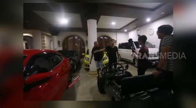 9 Potret Mobil Artis Sebelum VS Sesudah Sukses, Dulu Seharga Rp30 Juta Kini Miliaran!
