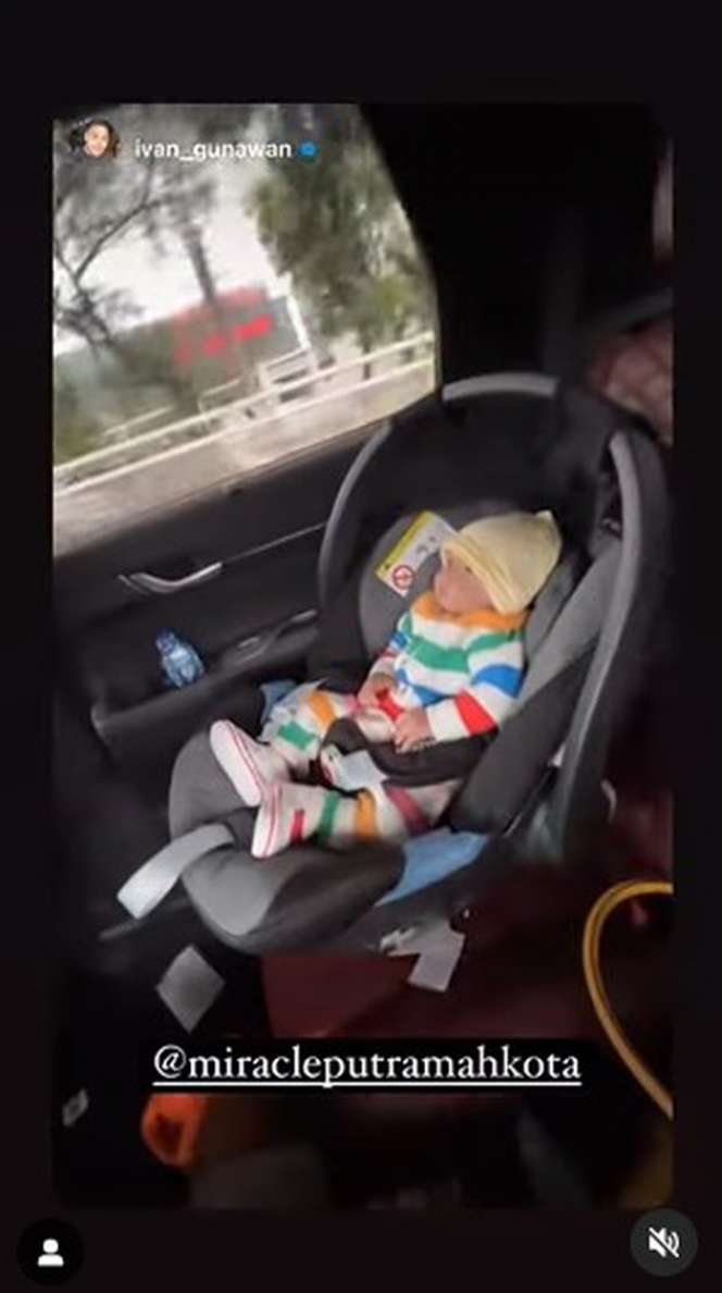 Momen Ivan Gunawan Momong Sang 'Anak' Borong Perlengkapan Bayi Hingga Diajak Ke Lokasi Syuting
