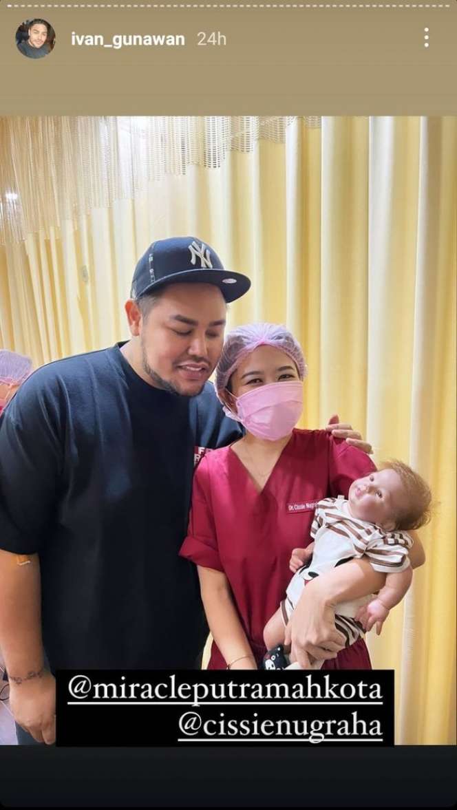 Momen Ivan Gunawan Momong Sang 'Anak' Borong Perlengkapan Bayi Hingga Diajak Ke Lokasi Syuting