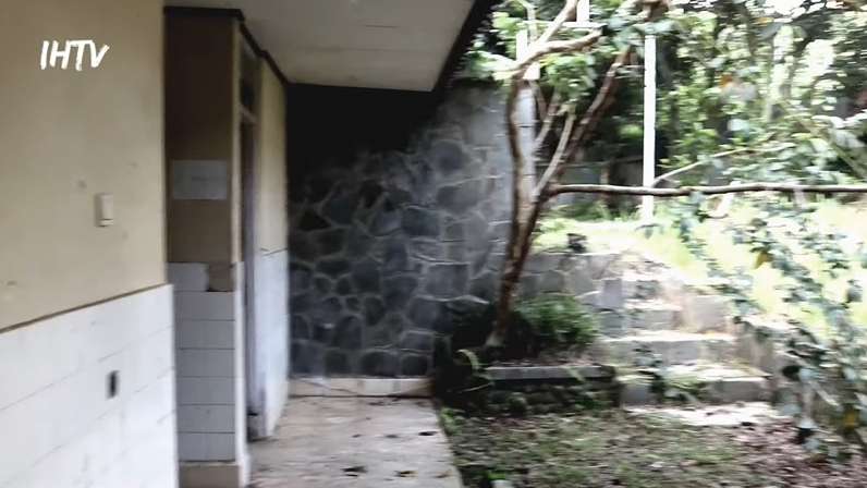 10 Potret Rumah Masa Kecil Ariel NOAH yang Terbengkalai 12 Tahun, Simpan Kisah Mistis!