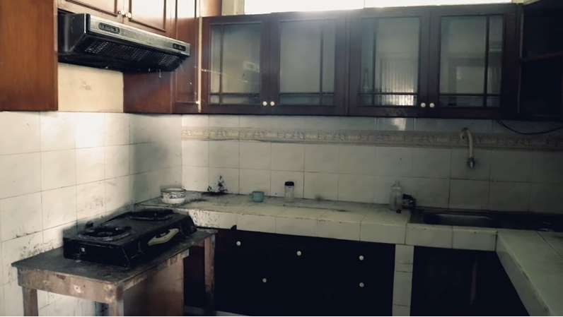 10 Potret Rumah Masa Kecil Ariel NOAH yang Terbengkalai 12 Tahun, Simpan Kisah Mistis!