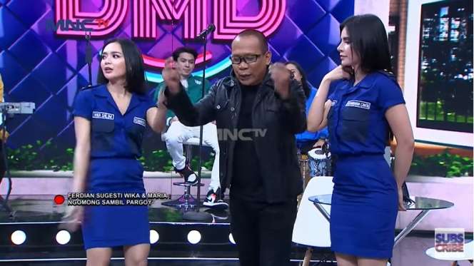 8 Potret Menawan Wika Salim & Maria Vania Pakai Baju Security, Dijuluki ‘Duo Pemersatu Bangsa’