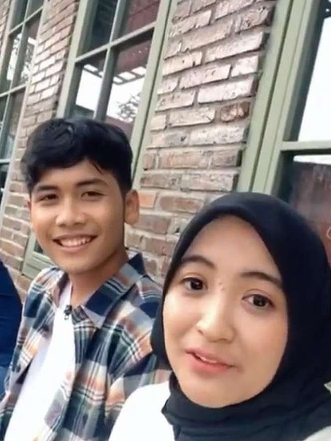 8 Pasangan Artis Hasil Perjodohan Netizen, Terbaru Thariq & Fuji Kawal Sampai Pacaran!