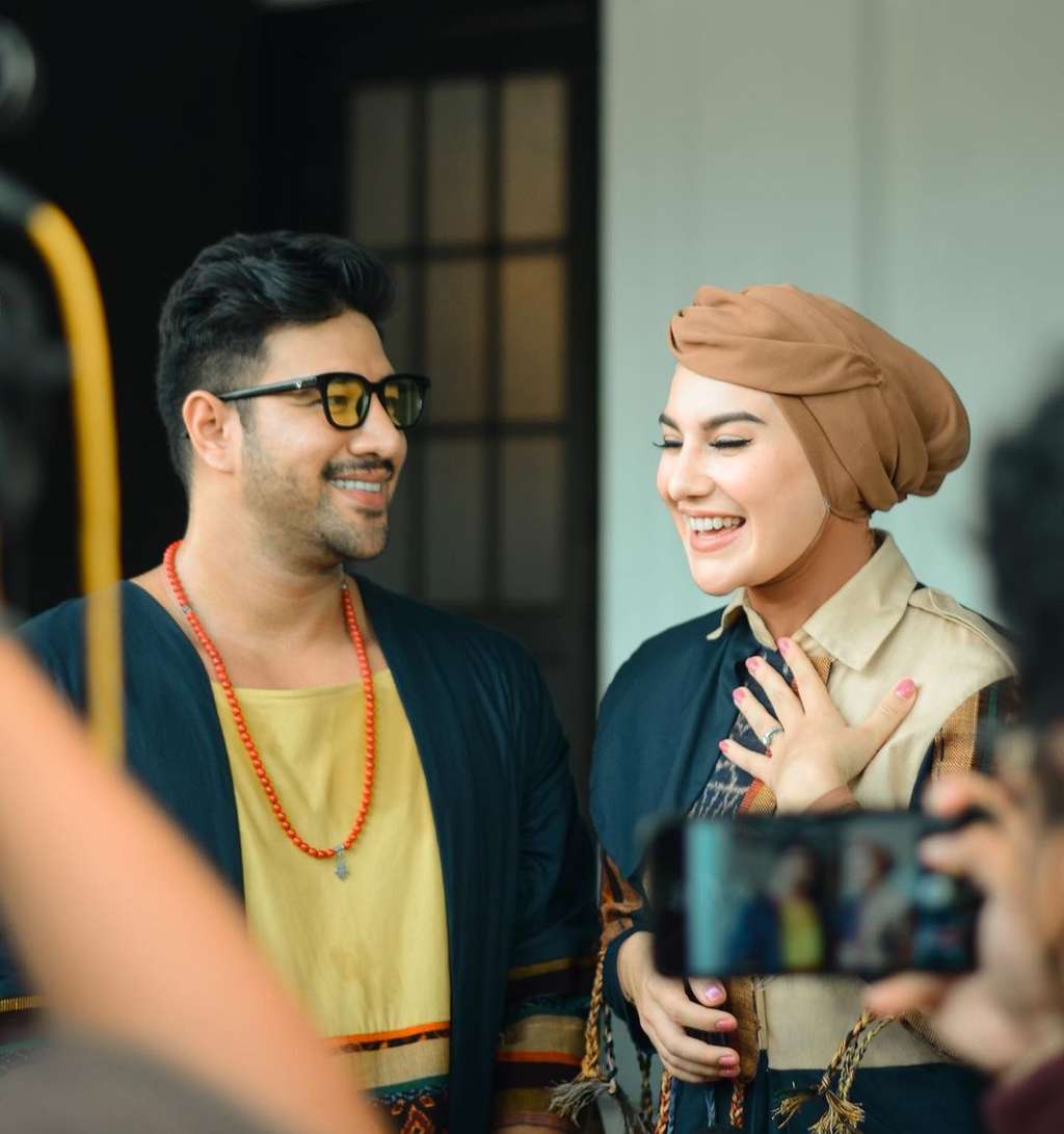 8 Pasangan Artis Hasil Perjodohan Netizen, Terbaru Thariq & Fuji Kawal Sampai Pacaran!