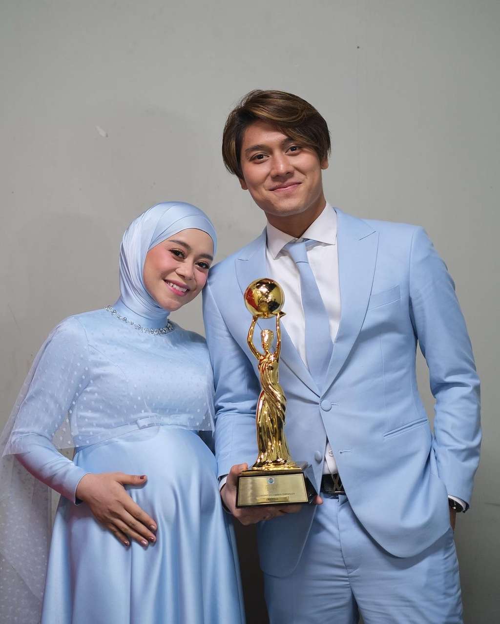 8 Pasangan Artis Hasil Perjodohan Netizen, Terbaru Thariq & Fuji Kawal Sampai Pacaran!