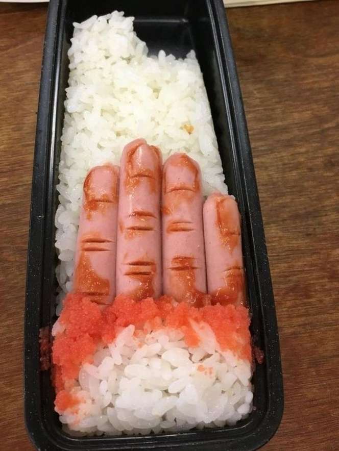 10 Penampakan Lucu Bekal Makanan, Bentuknya Bikin Geleng-Geleng Kepala!