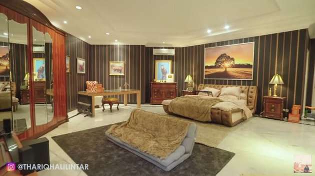 12 Potret Kamar Thariq Halilintar yang Super Mewah, Bikin Syok Kasurnya Bisa 'Nyanyi'
