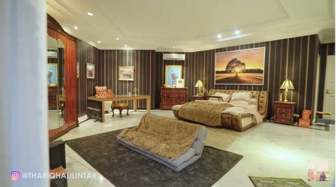 12 Potret Kamar Thariq Halilintar yang Super Mewah, Bikin Syok Kasurnya Bisa 'Nyanyi'
