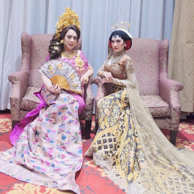 Adu Kebaya 13 Artis Hadiri Ultah Brand Kecantikan, Keanu Agl Disebut Mirip Tukang Jamu!