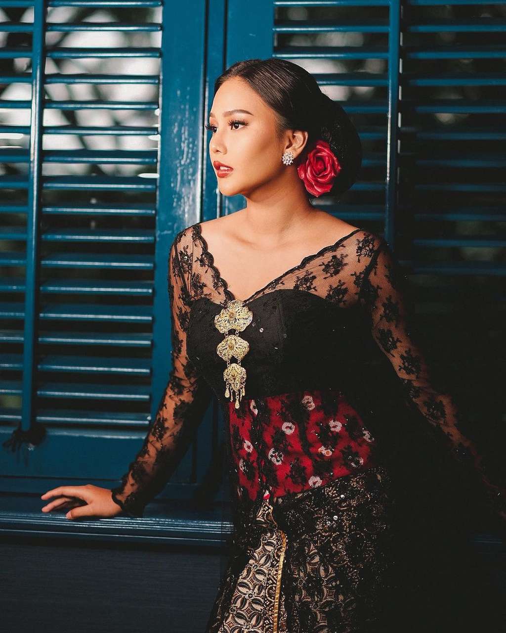 Adu Kebaya 13 Artis Hadiri Ultah Brand Kecantikan, Keanu Agl Disebut Mirip Tukang Jamu!