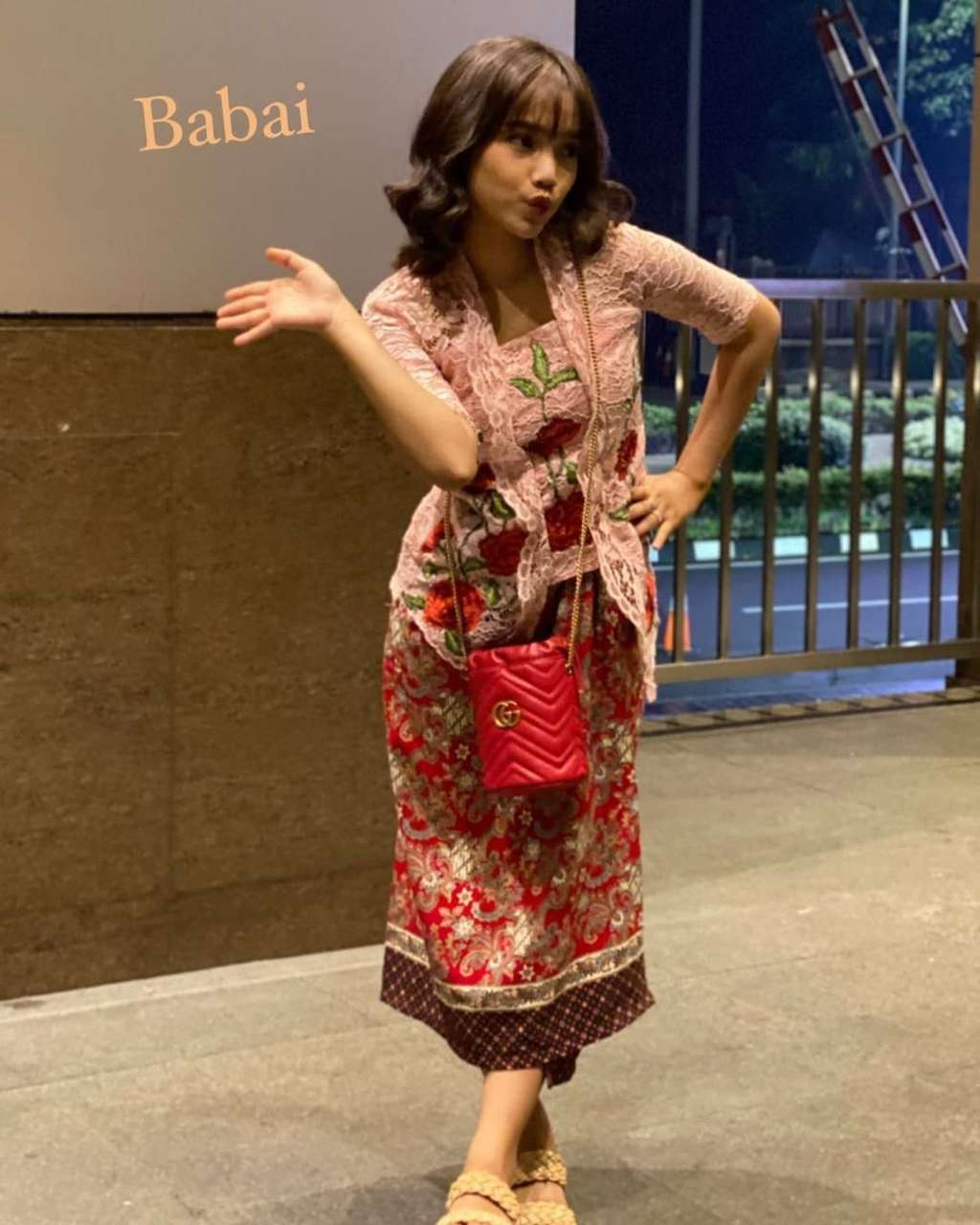 Adu Kebaya 13 Artis Hadiri Ultah Brand Kecantikan, Keanu Agl Disebut Mirip Tukang Jamu!