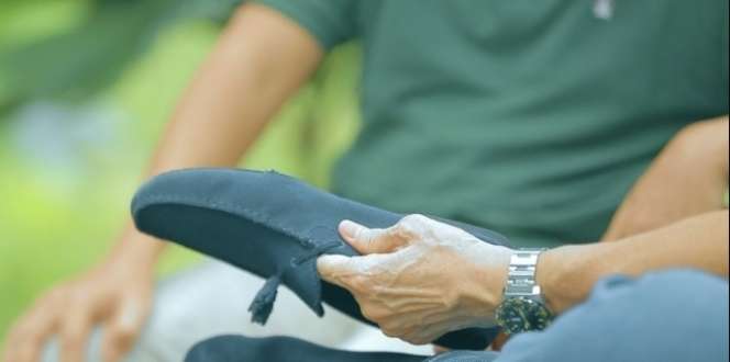 Penampilan Jusuf Hamka Bos Jalan Tol yang Nyaman Pakai Sepatu Sobek 'Kasio bin Kabel'