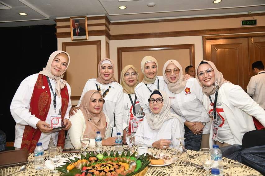 10 Potret Terbaru Melinda 'Cinta Satu Malam' yang Kini Jadi Istri Pejabat, Bikin Pangling Makin Cantik dan Berkelas!