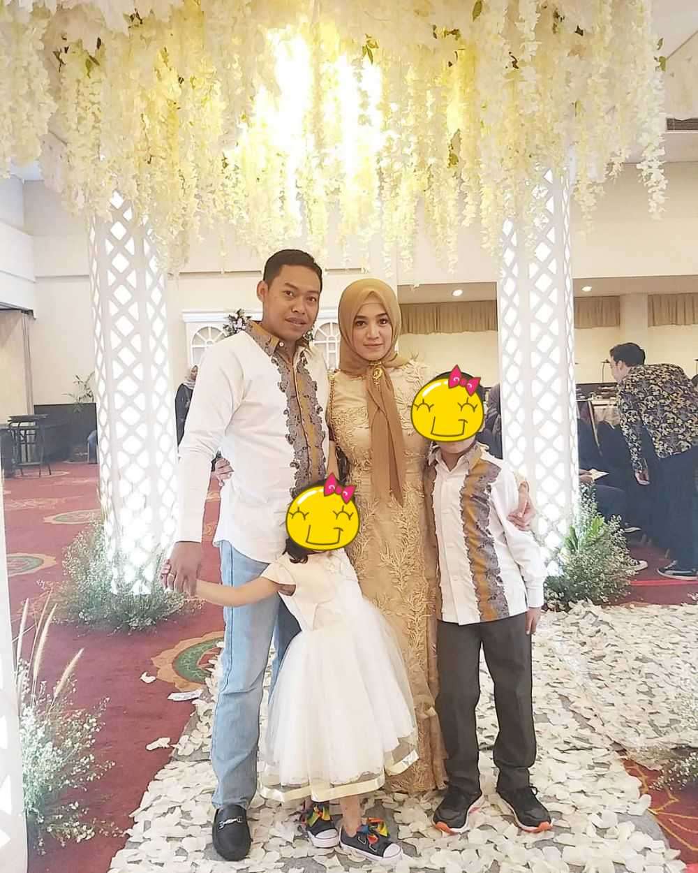 10 Foto Terbaru Teh Euis Serial ‘Keluarga Cemara’, Dulu Remaja Polos Kini Jadi Ibu-Ibu Sosialita!
