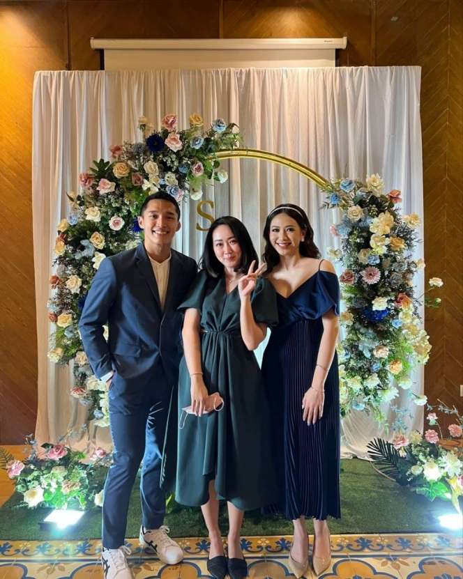 8 Momen Jonatan Christie Melamar Shanju Eks JKT 48